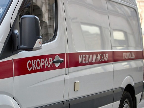 Отец и сын выпали с балкона в Москве во время драки