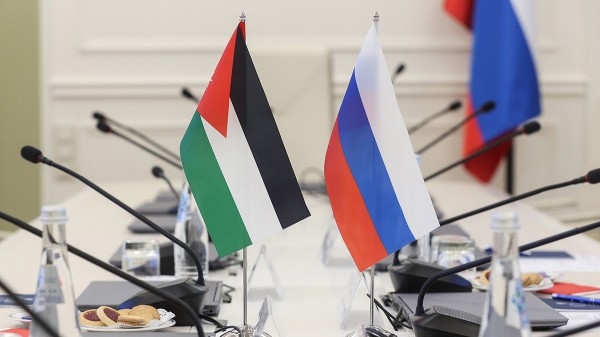 Лавров провел переговоры с иорданским коллегой Айманом ас-Сафади