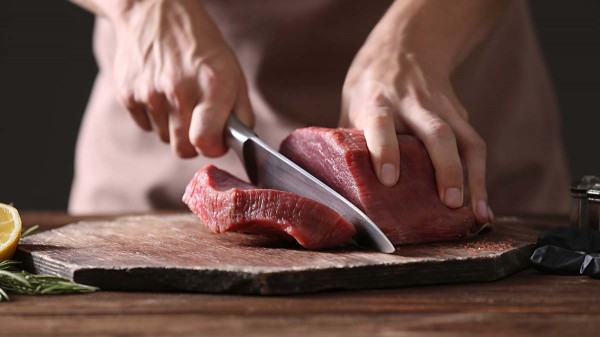 Ученые выяснили, что искусственное мясо может спровоцировать онкологию