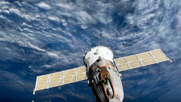 Crew Dragon с экипажем коммерческой миссии отстыкуется от МКС не ранее 5 февраля Crew Dragon с экипажем коммерческой миссии отстыкуется от МКС не ранее 5 февраля