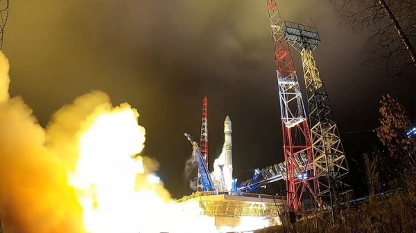 Ракету "Союз-2.1в" запустили с космодрома Плесецк со спутником в интересах Минобороны РФ