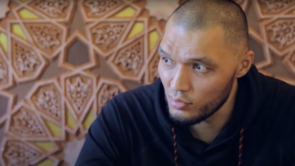 Умер участник команды Высшей лиги КВН «Азия Микс» Марат Джуманалиев Умер участник команды Высшей лиги КВН «Азия Микс» Марат Джуманалиев