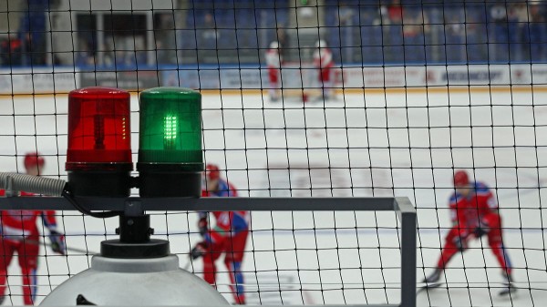 Кузнецов забросил дебютную шайбу после обмена из «Вашингтона» Кузнецов забросил дебютную шайбу после обмена из «Вашингтона»