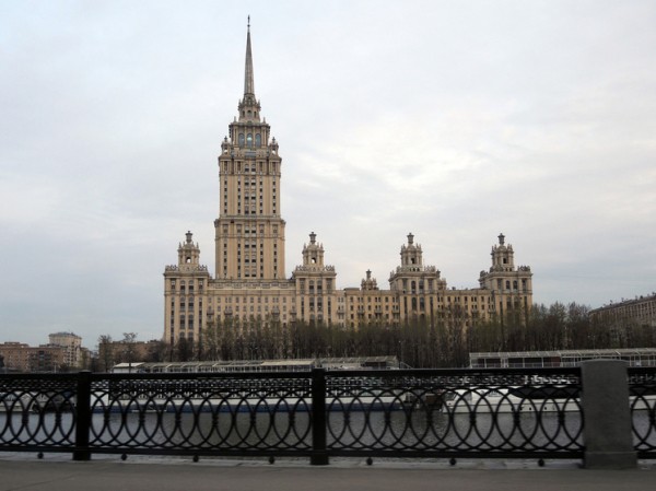 Гостиницу «Украина» ждет капитальный ремонт Гостиницу «Украина» ждет капитальный ремонт