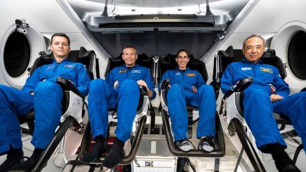 Корабль Crew Dragon с космонавтом Борисовым отстыковался от МКС