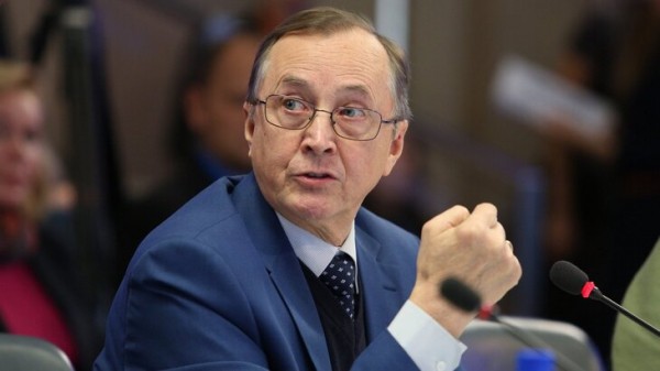Народный артист РФ считает, что в России необходимо внести нравственную цензуру