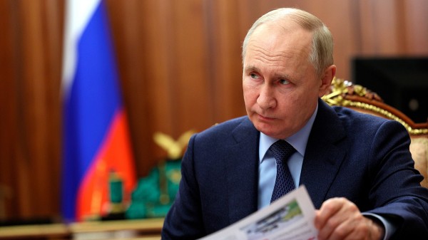 Путин назначил Андрея Попова военным прокурором Московского военного округа Путин назначил Андрея Попова военным прокурором Московского военного округа