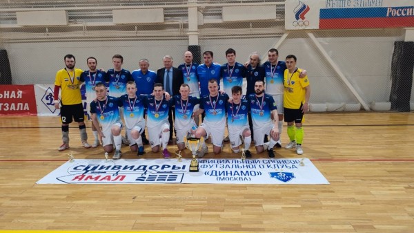 Московское «Динамо» стало чемпионом России по футболу в залах Московское «Динамо» стало чемпионом России по футболу в залах