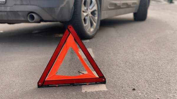 Возгорание автомобиля произошло на внутренней стороне 71-го километра МКАД Возгорание автомобиля произошло на внутренней стороне 71-го километра МКАД