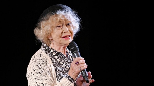Актриса из "Служебного романа" Немоляева подтвердила, что заболела коронавирусом