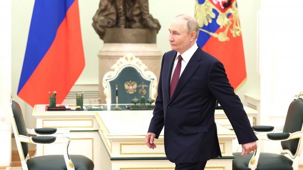 Путин встретился с президентом Сирии Асадом в Москве Путин встретился с президентом Сирии Асадом в Москве