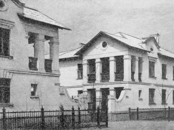 Вокзалы, фабрики и деревянные избушки: где в Москве искать следы поглощенных городов