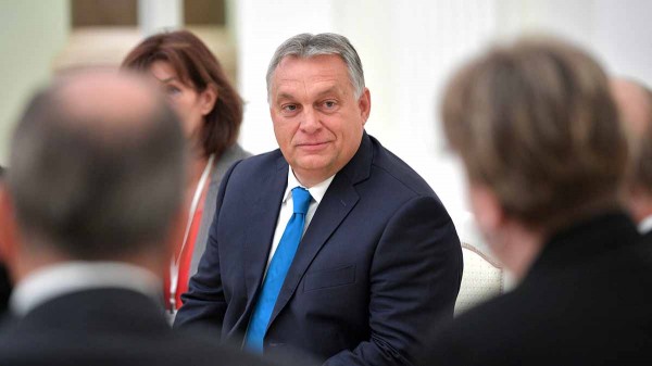 Орбан предложил Путину подумать о возможности перемирия на Украине Орбан предложил Путину подумать о возможности перемирия на Украине