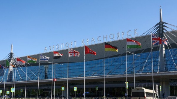 На экстренно севшем в Красноярске самолете Air India не выявлено повреждений На экстренно севшем в Красноярске самолете Air India не выявлено повреждений
