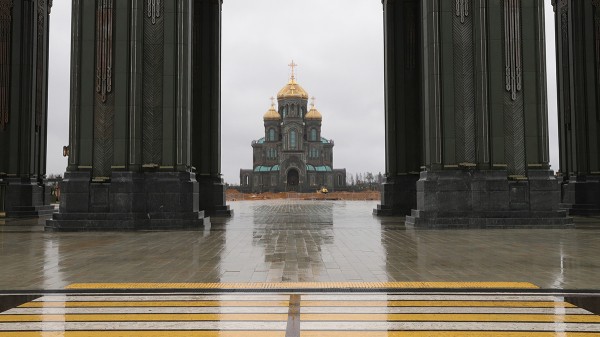Экскурсовод парта &laquo;Патриот&raquo; подал в суд на экс-замглавы МО РФ Попова