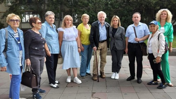 Акулова: жители Хорошёво-Мнёвников просят уменьшить интервалы движения автобусов № 800