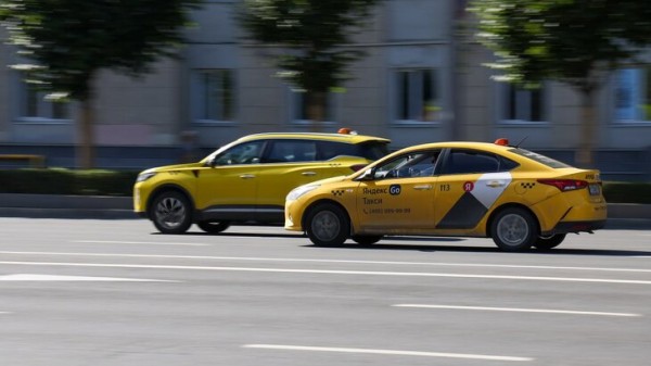 Депутаты ЛДПР предложили ввести практический экзамен для мигрантов-таксистов Депутаты ЛДПР предложили ввести практический экзамен для мигрантов-таксистов