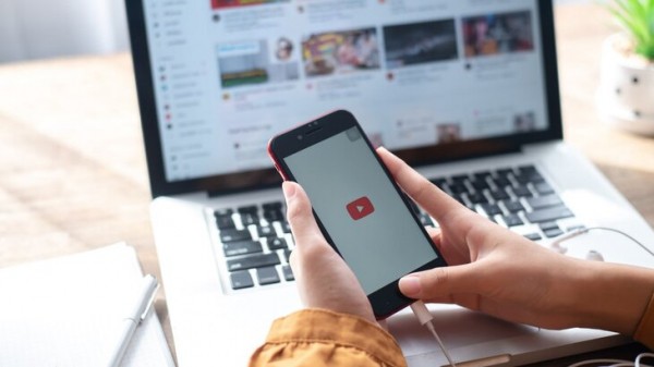 Forbes: РКН пригрозил провайдерам лишением лицензии за ускорение YouTube Forbes: РКН пригрозил провайдерам лишением лицензии за ускорение YouTube