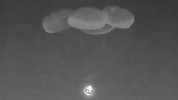 Корабль Crew Dragon с туристами на борту приводнился в США