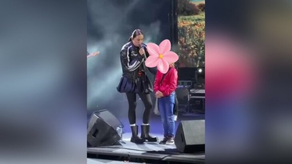 Певица Mia Boyka обвинила Запад в скандале с восьмилетней девочкой Певица Mia Boyka обвинила Запад в скандале с восьмилетней девочкой
