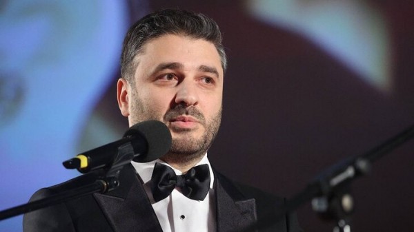 Режиссер Андреасян опроверг информацию о пьяном вождении Режиссер Андреасян опроверг информацию о пьяном вождении