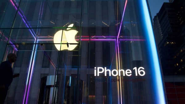 В России началась офлайн-продажа новых iPhone 16
