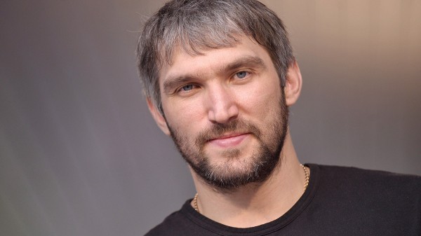 Хоккеист Овечкин сократил отставание от Гретцки до 38 шайб Хоккеист Овечкин сократил отставание от Гретцки до 38 шайб