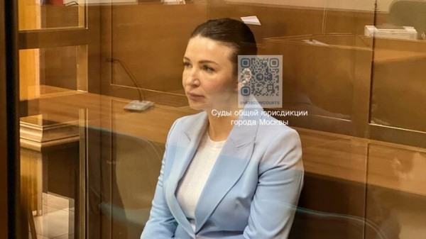 Экс-куратор тренингов Блиновской заявила, что блогер хотела вывести за рубеж все гонорары Экс-куратор тренингов Блиновской заявила, что блогер хотела вывести за рубеж все гонорары