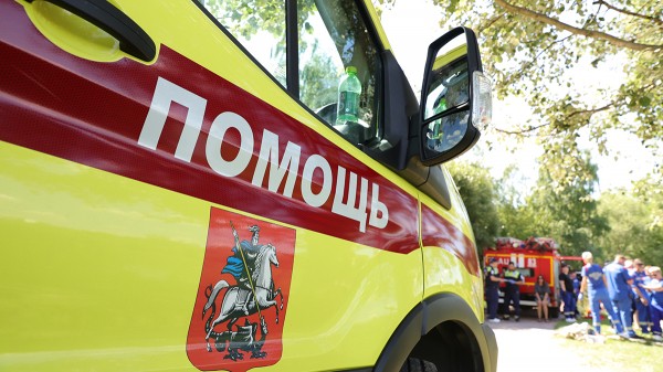 Школьника госпитализировали из-за учителя, разлившего на него раствор брома
