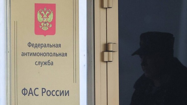 ФАС предписала МТС и "Мегафону" прекратить взимать дополнительную плату с абонентов Крыма ФАС предписала МТС и "Мегафону" прекратить взимать дополнительную плату с абонентов Крыма