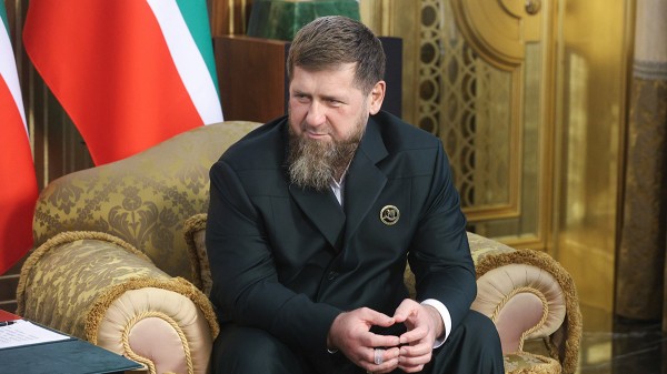 Кадыров: Директоров 11 чеченских школ уволили после внеплановой аттестации Кадыров: Директоров 11 чеченских школ уволили после внеплановой аттестации