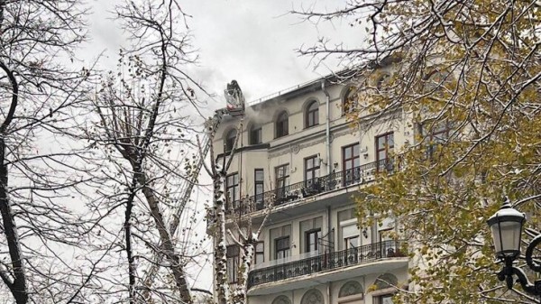 Инстасамка рассказала, что находилась в квартире на Тверском бульваре в момент пожара Инстасамка рассказала, что находилась в квартире на Тверском бульваре в момент пожара