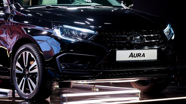 Главы комитетов Госдумы пересядут на автомобили Lada Aura