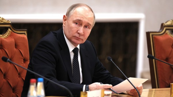 Путин ответил на угрозы Трампа ввести 100-процентные пошлины против БРИКС Путин ответил на угрозы Трампа ввести 100-процентные пошлины против БРИКС