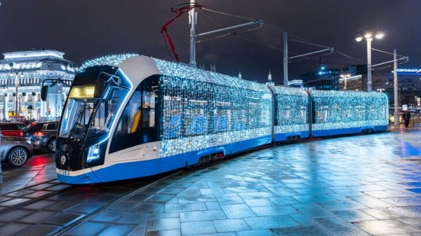 Московский общественный транспорт запустят в праздничном оформлении 15 декабря Московский общественный транспорт запустят в праздничном оформлении 15 декабря
