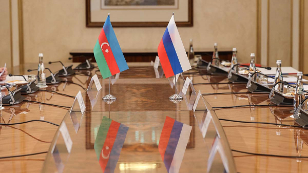 Путин по телефону обсудил с Алиевым авиакатастрофу в Актау