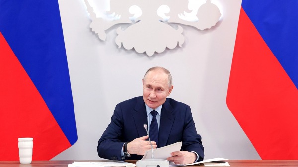 Путин: «Политическая мелюзга» в Европе пытается запрещать альтернативные партии Путин: «Политическая мелюзга» в Европе пытается запрещать альтернативные партии