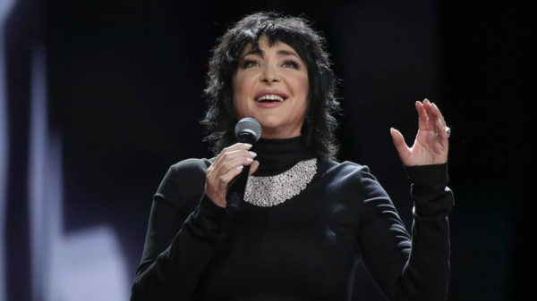 Лолита пригласила депутата Пензину на свой концерт в Красноярске после оскорблений Лолита пригласила депутата Пензину на свой концерт в Красноярске после оскорблений