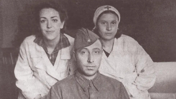 &laquo;Доктор с тетрадкой&raquo;, сочинявшая стихи