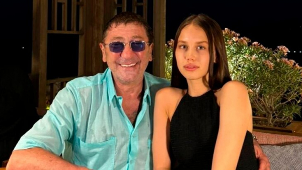 Продюсер Дворцов допустил скорую свадьбу Лепса и 19-летней Кибы Продюсер Дворцов допустил скорую свадьбу Лепса и 19-летней Кибы