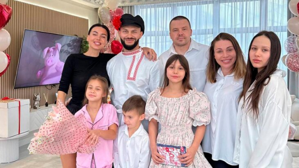 Детей Самойловой и Джигана "забрала" полиция Дубая