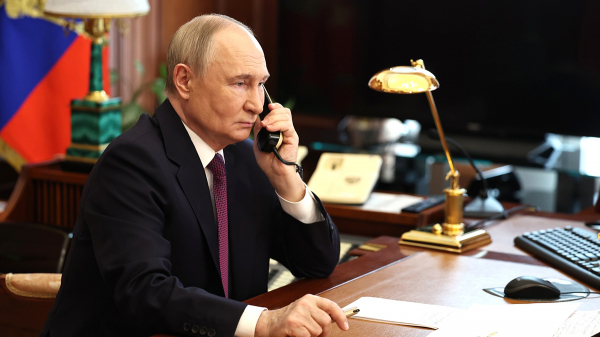 Путин поздравил ФК «Краснодар» с исторической победой в чемпионате России Путин поздравил ФК «Краснодар» с исторической победой в чемпионате России