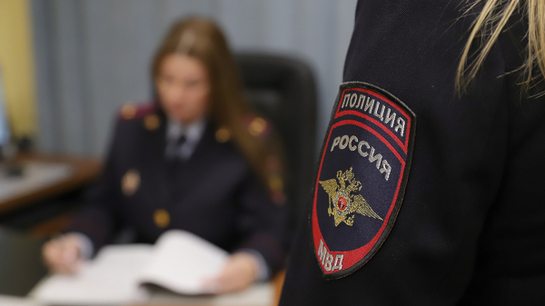 Выбросили из машины: появились подробности о найденном в пакете младенце