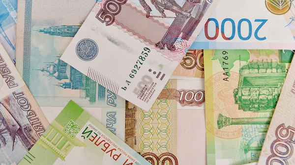 Экономист Балынин: Россияне смогут получить 100 тысяч рублей в 2026 году по льготе