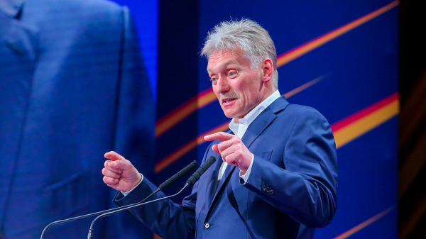 Песков рассказал о работе сотрудников Кремля в летнюю жару