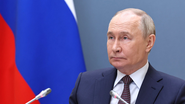 Путин рассказал, как не стал общаться с делегацией США после хамства пограничнику Путин рассказал, как не стал общаться с делегацией США после хамства пограничнику