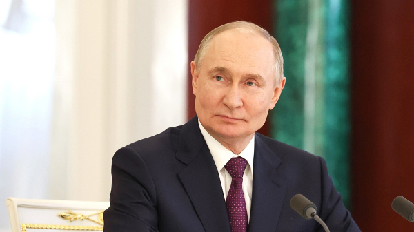 Путин обсудил со старшим советником лидера Ирана обострение на Ближнем Востоке Путин обсудил со старшим советником лидера Ирана обострение на Ближнем Востоке