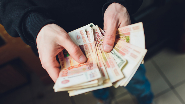 SuperJob выяснил, кто в Москве может зарабатывать от 400 тысяч рублей